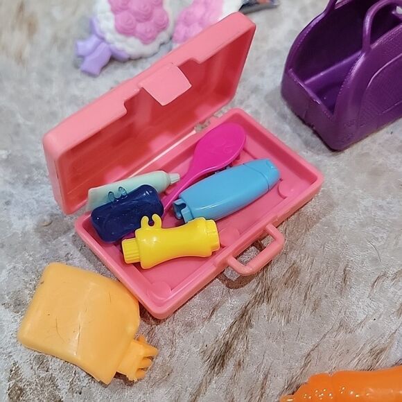 Barbie accessories and toys bundle - Picture 3 of 9